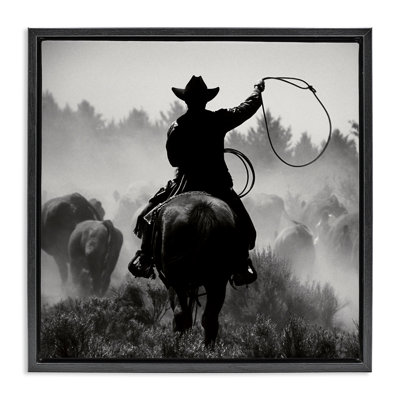 «Cowboy Swinging Lasso», toile encadrée flottante dorée par Danita Delimont