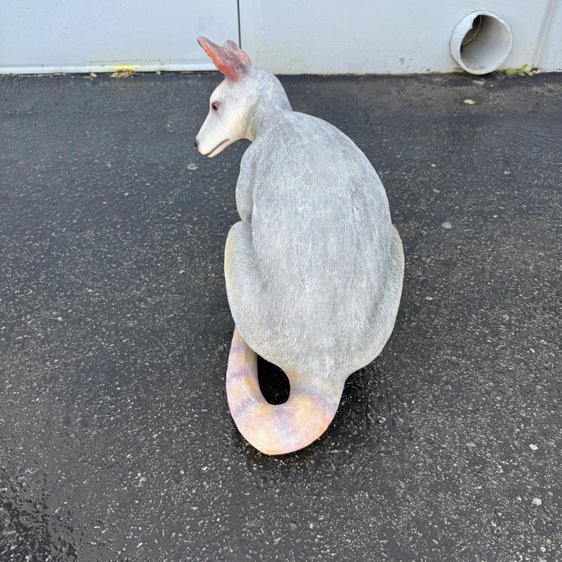 Statue kangourou accroupi Wallaby