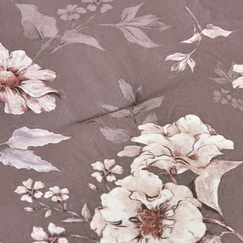 Ensemble d'édredon brodé 7 pièces Dusty, Édredon de très grande taille et 6 pièces suppl