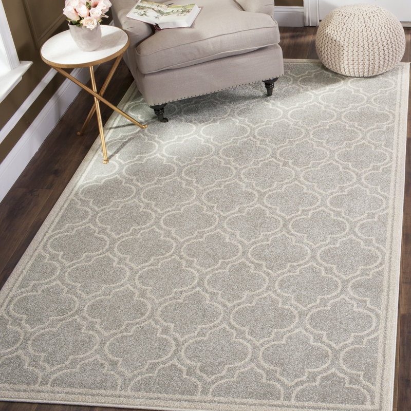 Ammundsen Geometric Light Gray/Ivory Area Rug, Rectangle 8' x 10'