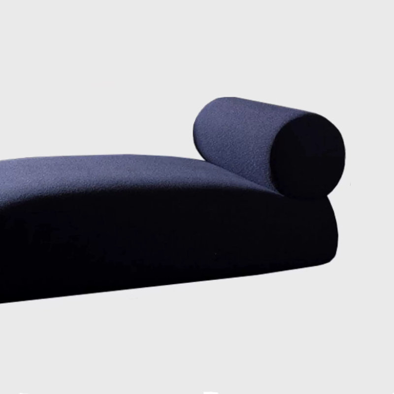 Chaise élégante et douce et moderne