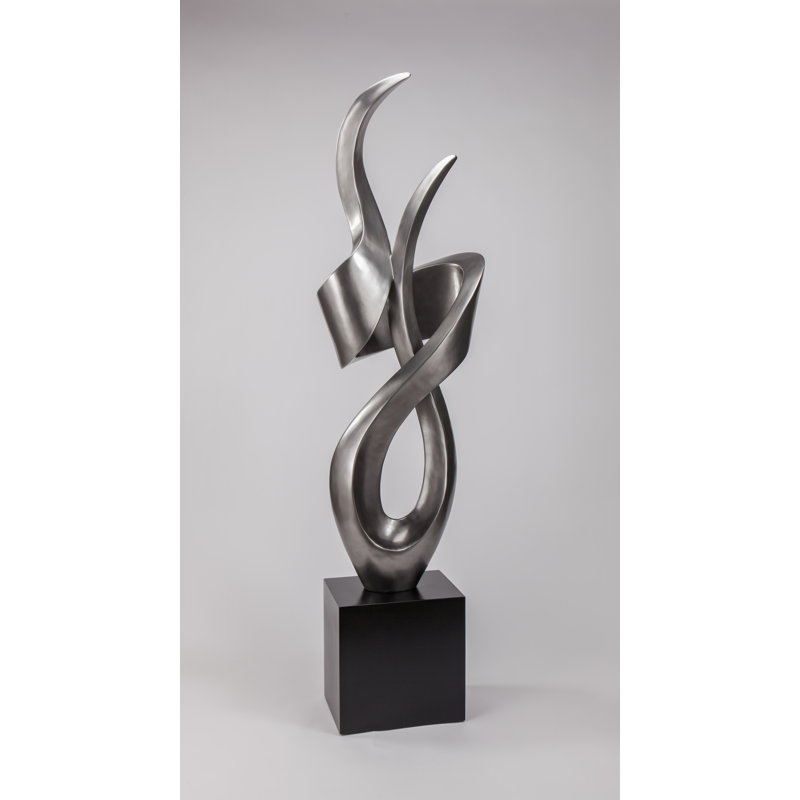 Figurines & Sculptures