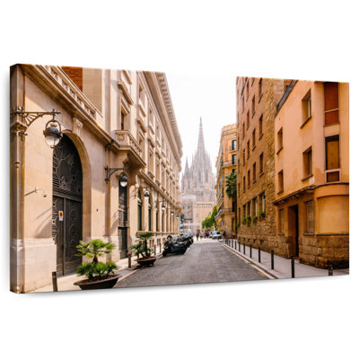 Ravi Barcelona Cathedral From The Street