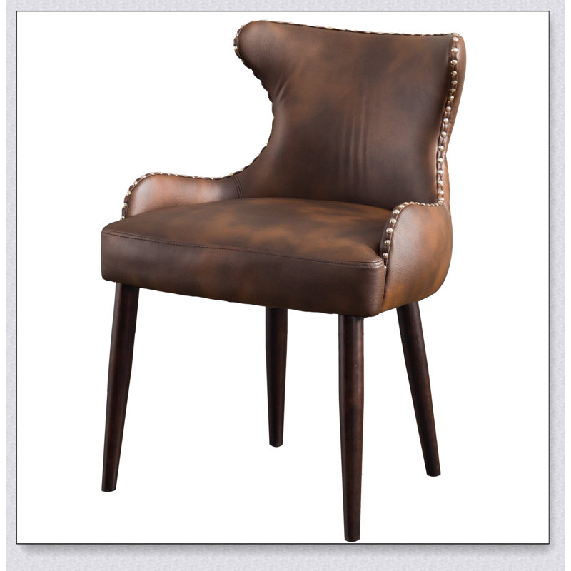 Fauteuil demi-tonneau à dossier capitonné avec tête de clou Viking, brun