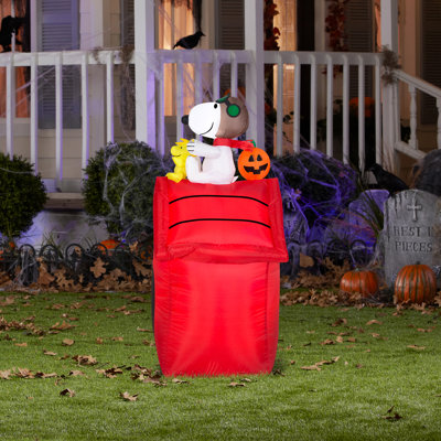 Peanuts Halloween Decoration