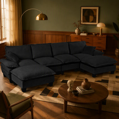 Canapé modulaire inspiré d'un voilier avec repose-pieds mobile