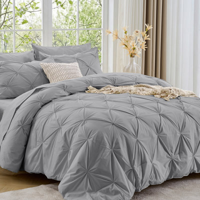 Sasttie California King Comforter Set, 7-Piece Bed in a Bag Cal King, Pintuck Bedding Set for All Season, Includes Comforter, Flat Sheet, Fitted Sheet, Pillowcases and Pillowshams, Light Grey