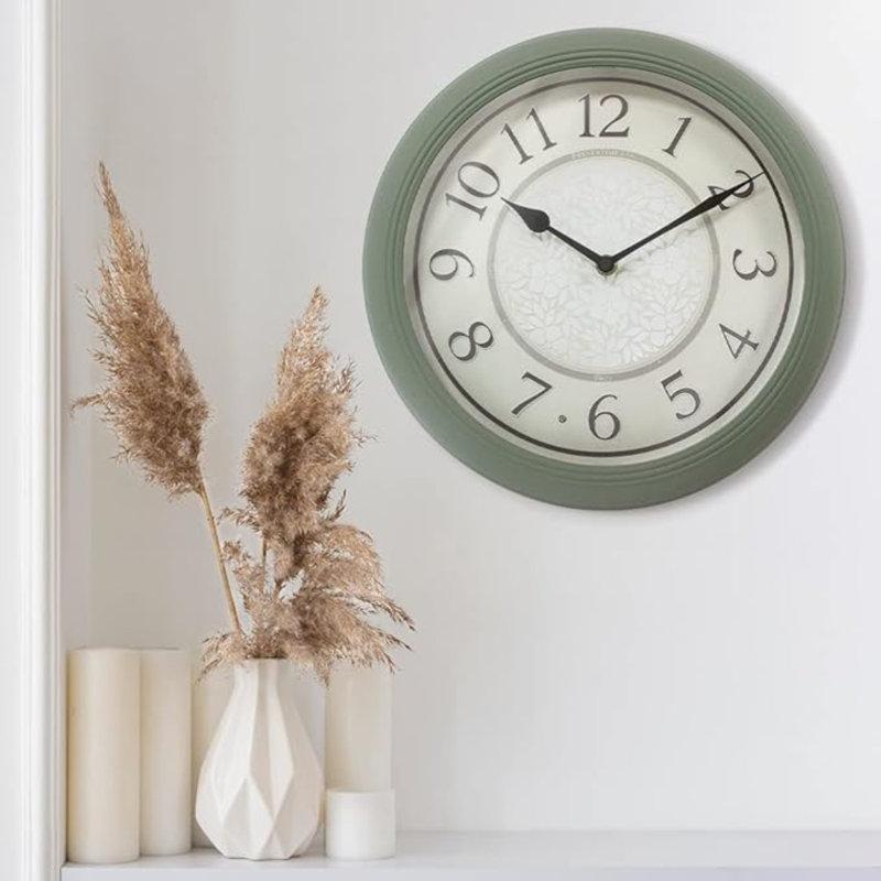 Horloge murale de maison de campagne illuminée 12,6 po Présentime & Co.