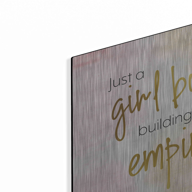«Girl Boss» par Susan Ball, art mural en métal, 24 po x 24 po, H 12 po x l 12 po