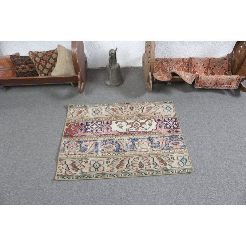 Tapis de porte turc rétro avec motifs géométriques et floraux uniques dans un décor pastel doux tissé à la main pour un attrait personnel