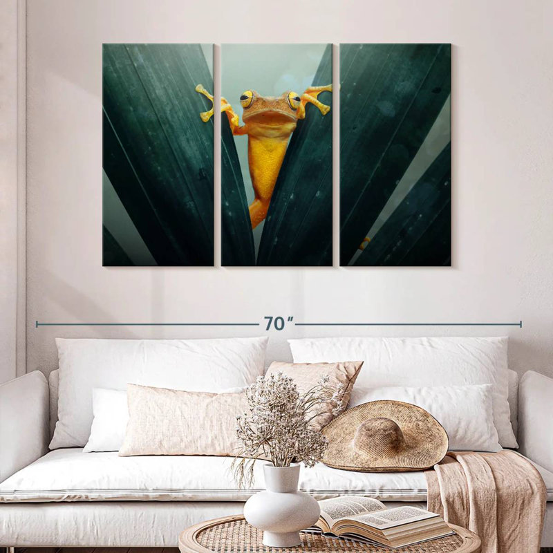 Brampt Yellow Frog, 48" H x 74" W