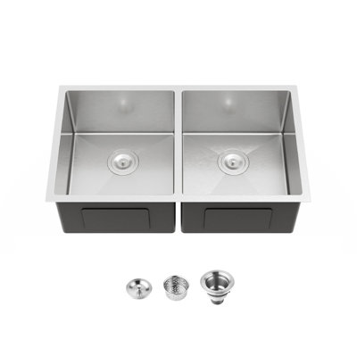 Évier encastré en acier inoxydable 33 x 19 pouces, brossé, avec revêtement pour une apparence durable, une construction robuste et un drainage optimal.
