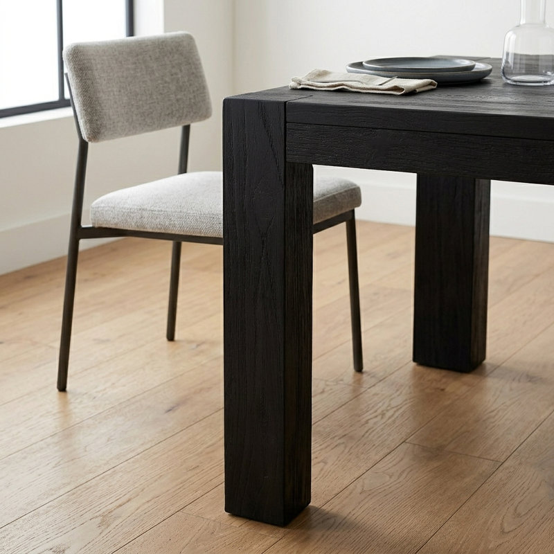 Table de salle à manger Napa, Napa Dining Table in Light Rustic Solid Black
