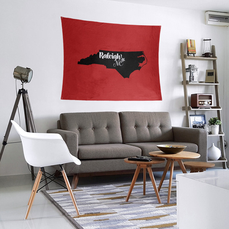 Tapisserie «North Carolina Sports», H 88 po x l 104 po, Rouge / noir