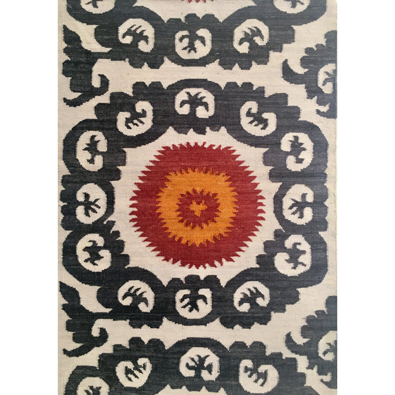 Sangria Wool Oriental Area Rug in Beige/Black/Red