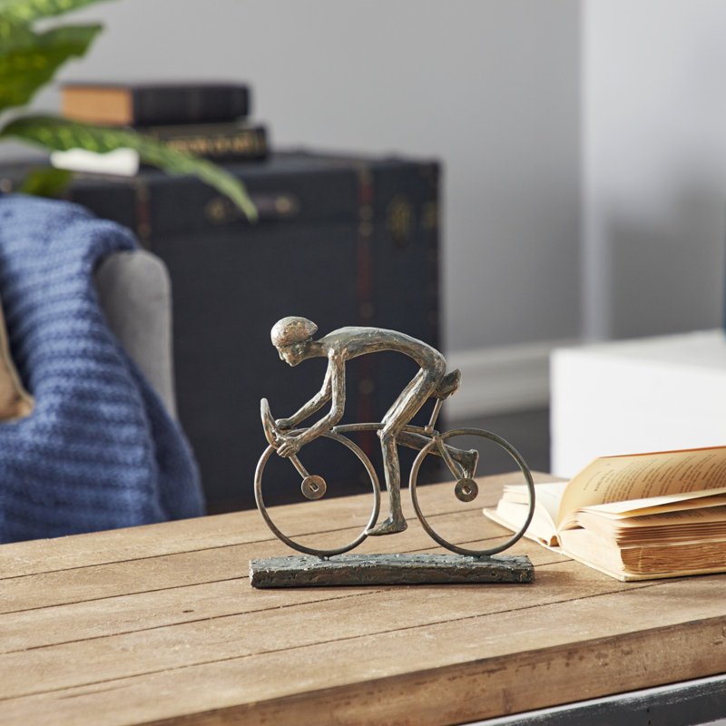 Sculpture de cycliste stylisée Jerediah
