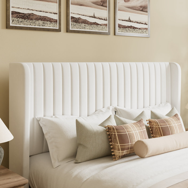 Lit plateforme tapissier en velours avec tête de lit à oreilles et lattes en bois Candler, Blanc, Grand