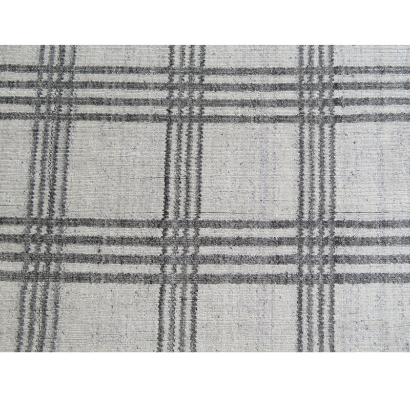 Plaid Area Rug in Silver/Gray, Rectangle 8' x 10'
