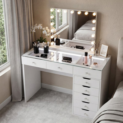 Deontez Dressing Table with Mirror