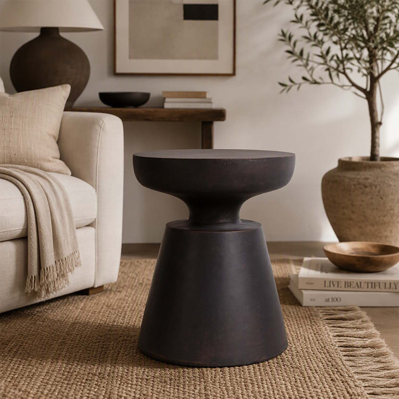 Table d'appoint d'extérieur en béton léger, finition cuivre, durable et élégante pour les espaces extérieurs modernes