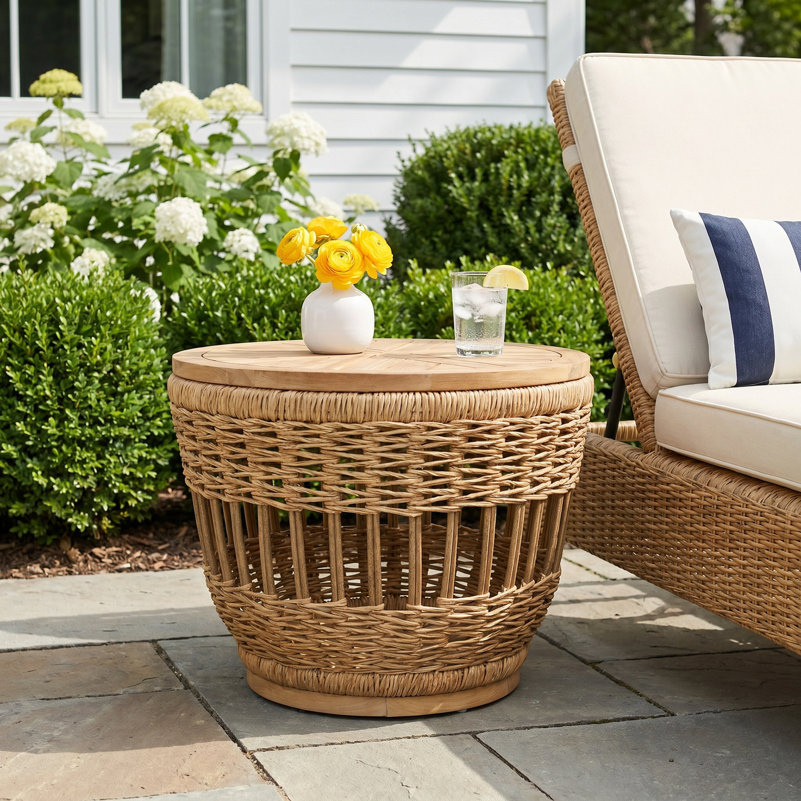 Dunkirk 24'' Outdoor Side Table