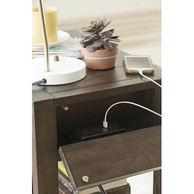 TABLE DE FAUTEUIL Wallen