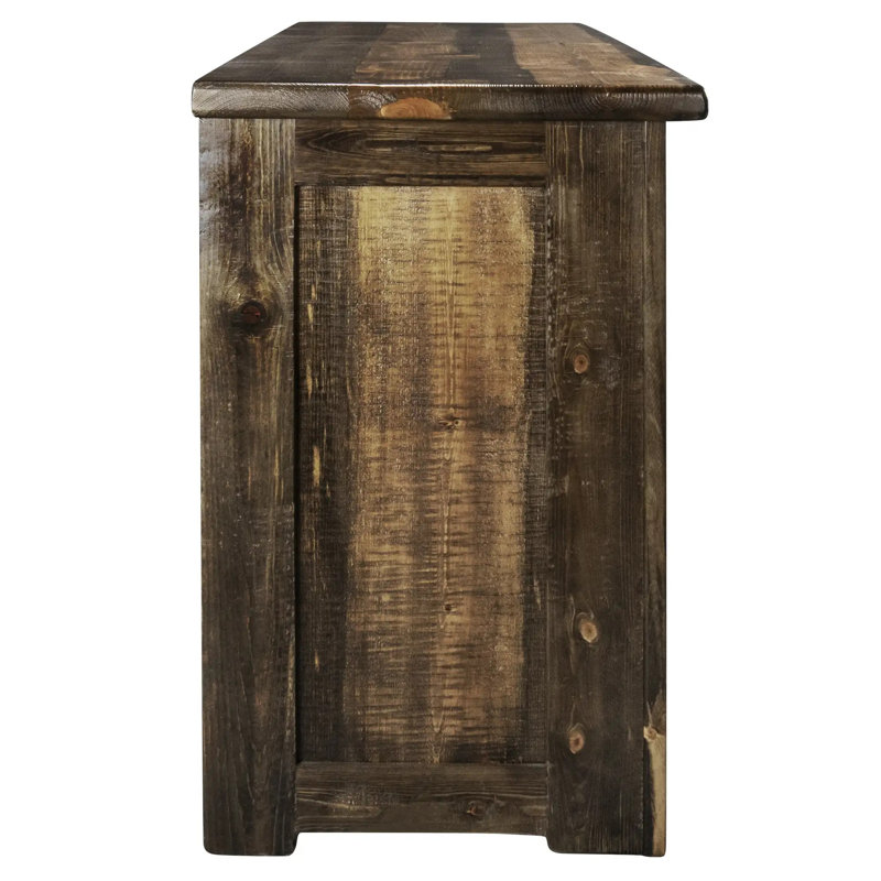 Commode 7 tiroirs Bigstone de la collection Big Sky avec détails en fer forgé, Teinture provinciale / laque transparente