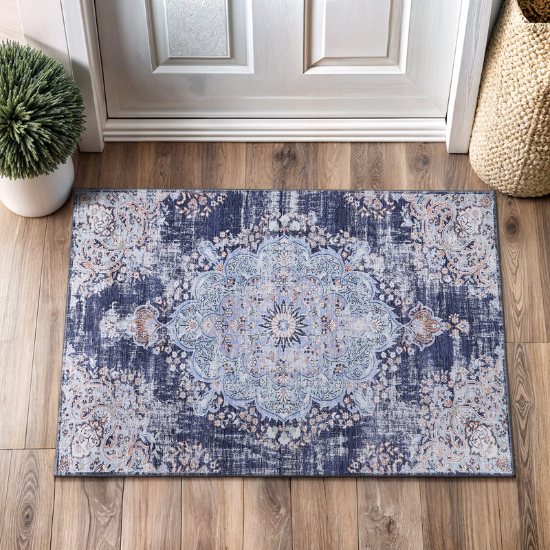 Tapis oriental bleu lavable à la machine Koressa, Rectangle 2 pi 2 po x 3 pi