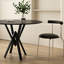 Petite table et chaise de style Wabi-sabi-110490905