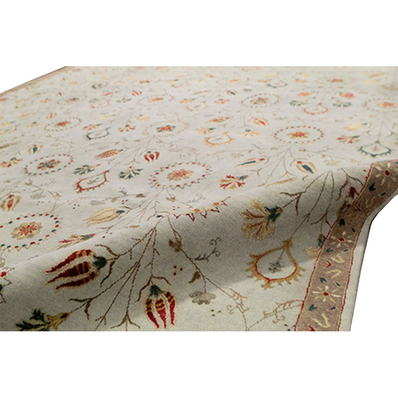 Floral Area Rug in Light Green/Brown