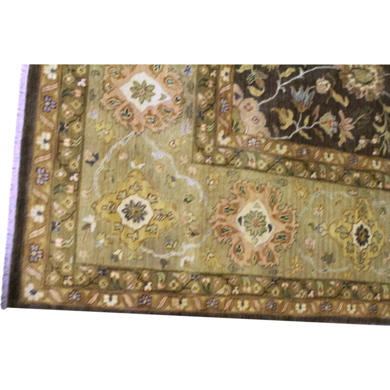 Wool Oriental Area Rug in Gold