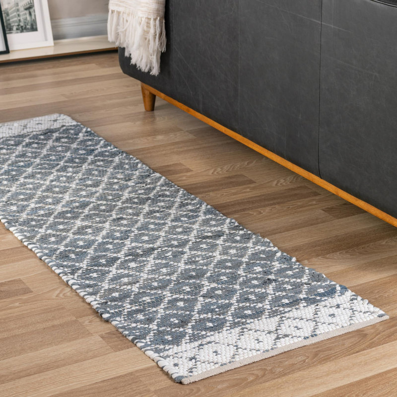 Ayra Geometric Indoor Rug, Runner 2'2" x 6'1"
