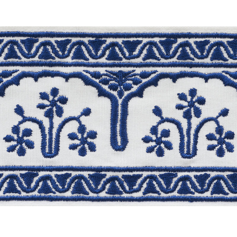 Nikola Tape, Saphir