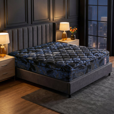 Matelas hybride moderne avec plateau en mousse à mémoire de forme et ressorts ensachés individuellement, support ferme moyen