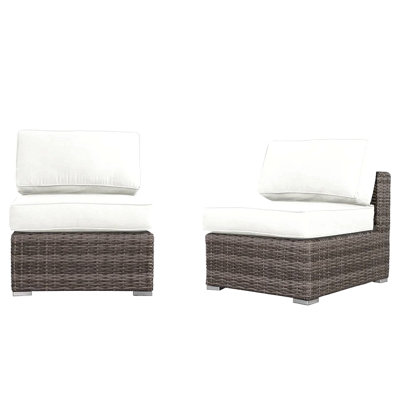Chaise de patio entièrement assemblée avec coussins