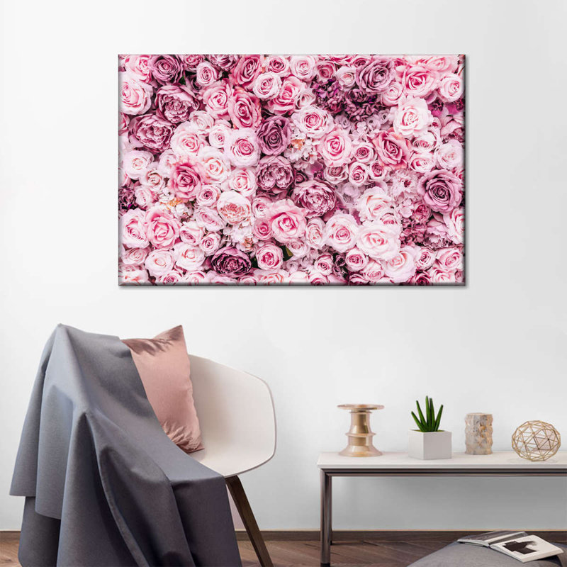 Lit de roses roses, reproduction sur toile, H 8 po x l 12 po x P 1 po