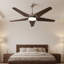 Ventilateur de plafond de 52 pouces avec lumière, moteur à courant continu silencieux, à 6 vitesses, adapté aux patios, aux salons et aux chambres