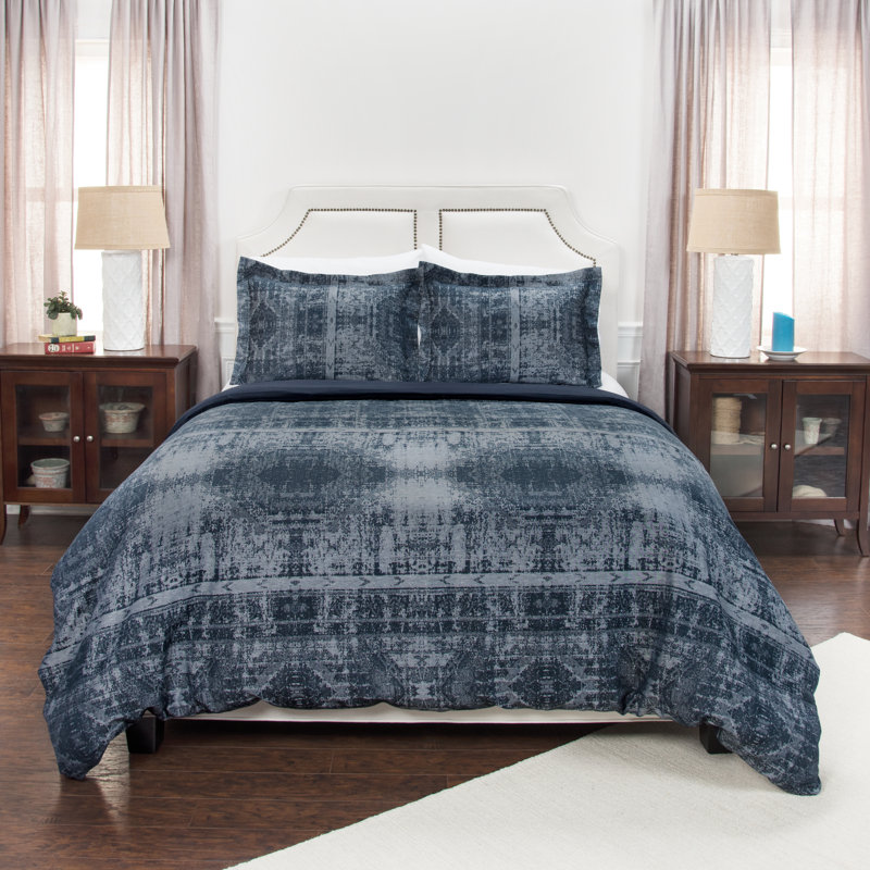 Keesey Indigo/Light Gray Standard Cotton 3 Piece Duvet Cover Set, King Duvet Cover + 2 Shams