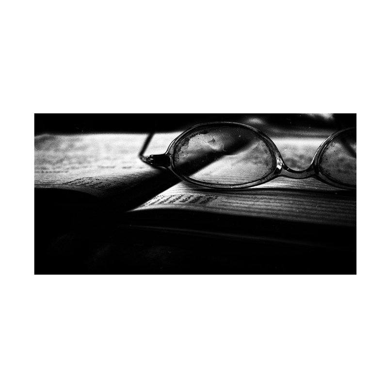 Dhruv Noir Canvas Art, 16" H x 32" W