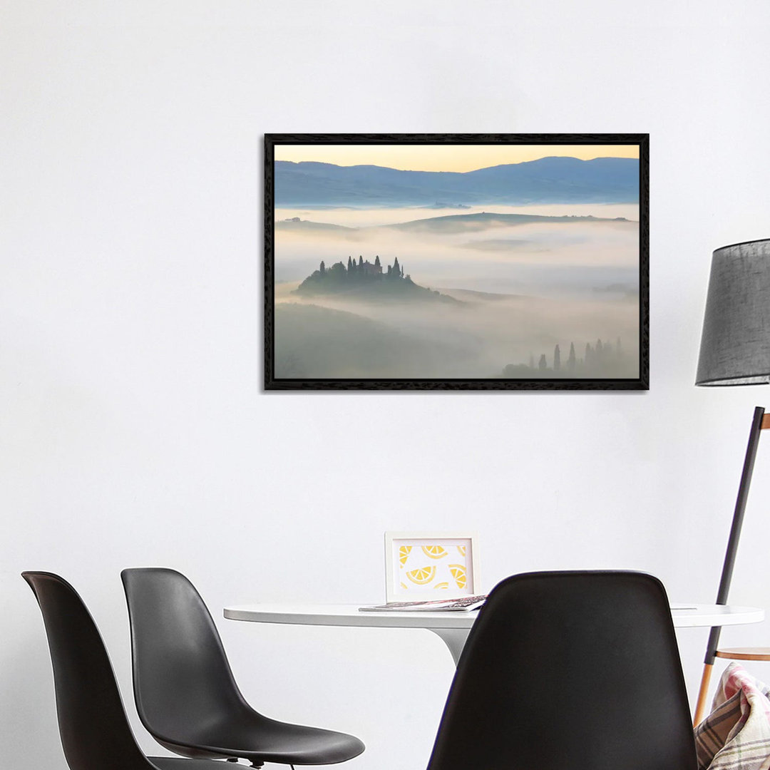 From The Mist, Tuscany, Italy von Jim Nilsen - Galerie-umwickelte Leinwand Giclée auf Leinwand