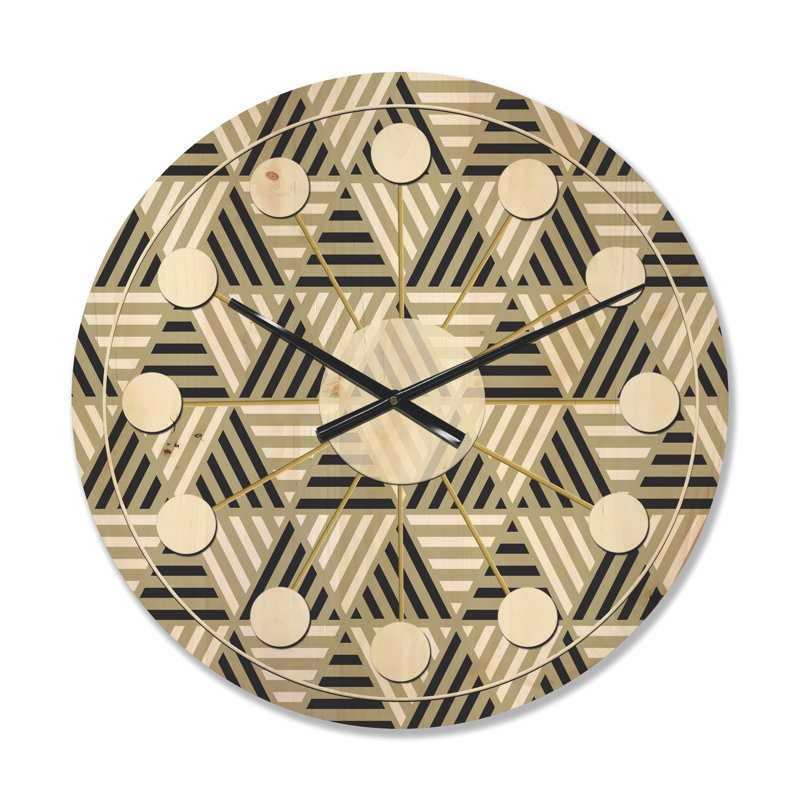 Horloge murale triangulaire, Moyen