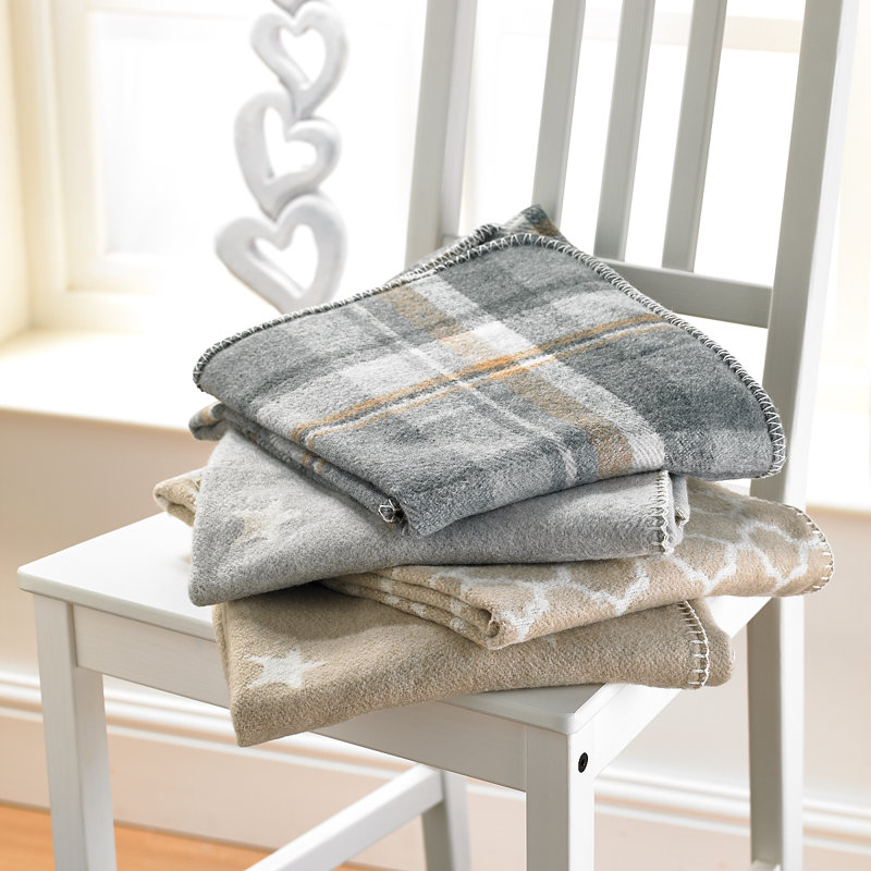 Shellcove Throw Blanket, Brown