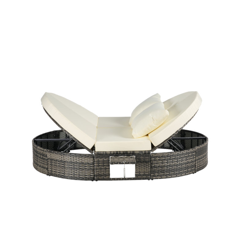 Spacious Patio Chaise Lounge With Adjustable Rattan Design For Poolside