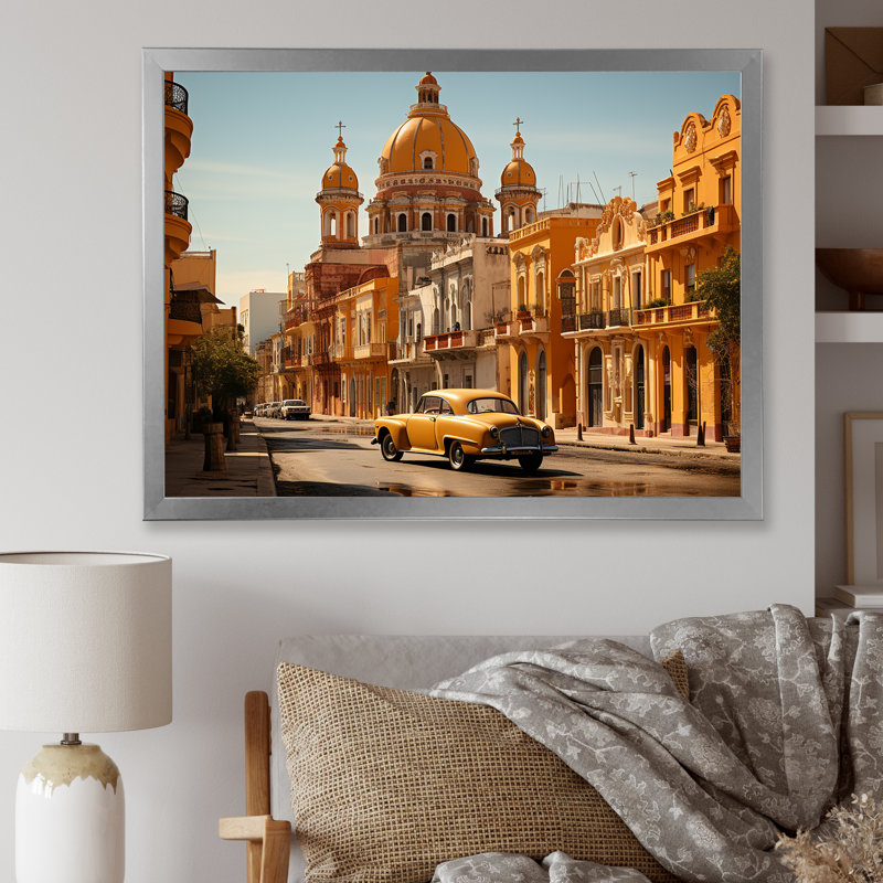Architecture coloniale jaune de Cuba I, Cadre simple argenté, H 24 po x l 32 po x P 1 po