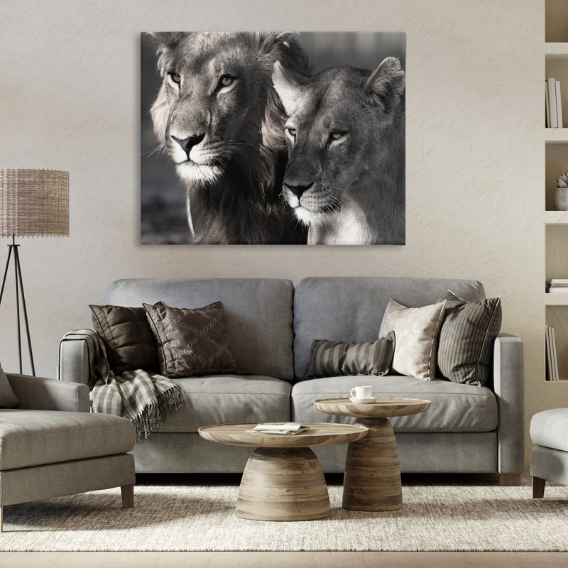 «Strong Lion & Lioness», art mural sur toile par Danita Delimont, H 36 po x l 48 po