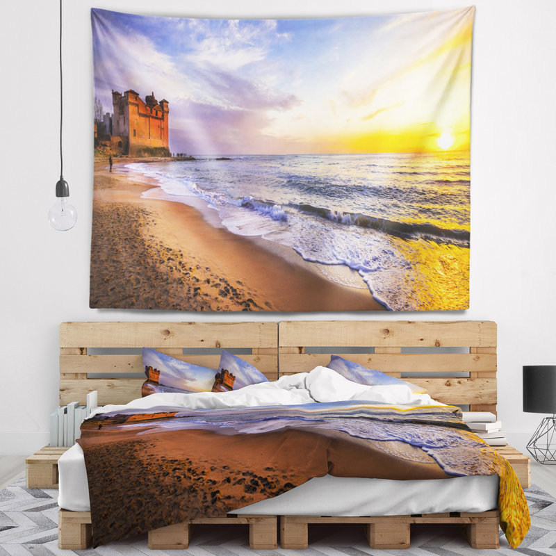 Tapisserie du bord de mer, Santa Severa, Italie, H 78 po x l 92 po