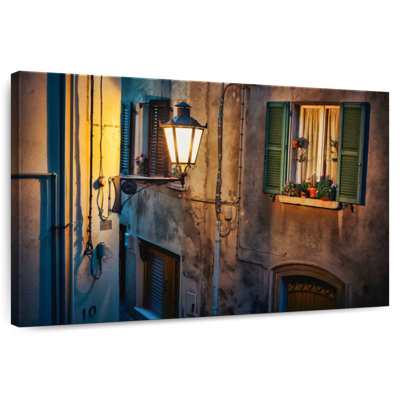 Lilie Street Lamp At Night