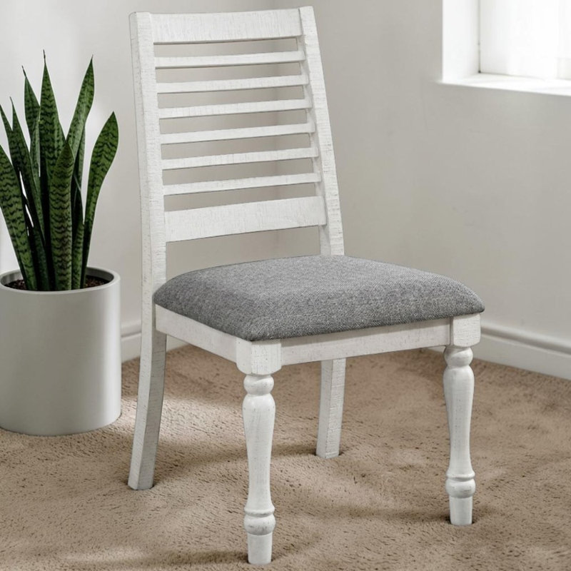 Ensemble de 2 chaises d'appoint Calabria en tissu blanc / gris antique avec dossier à lattes horizontales