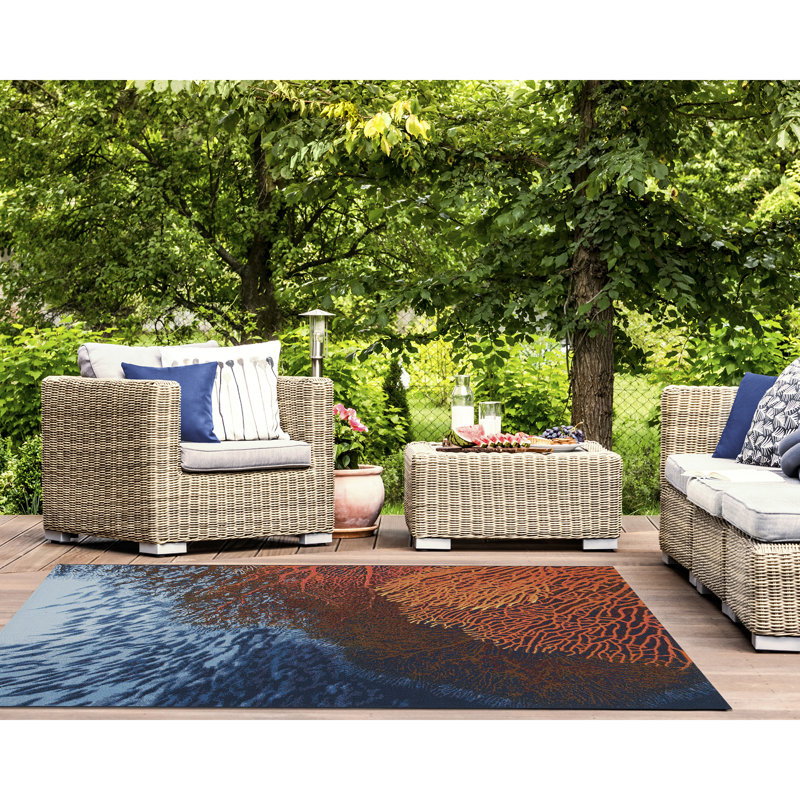 Tapis intérieur / extérieur bleu Caoimhe, Rectangle 7 pi 10 po x 9 pi 10 po