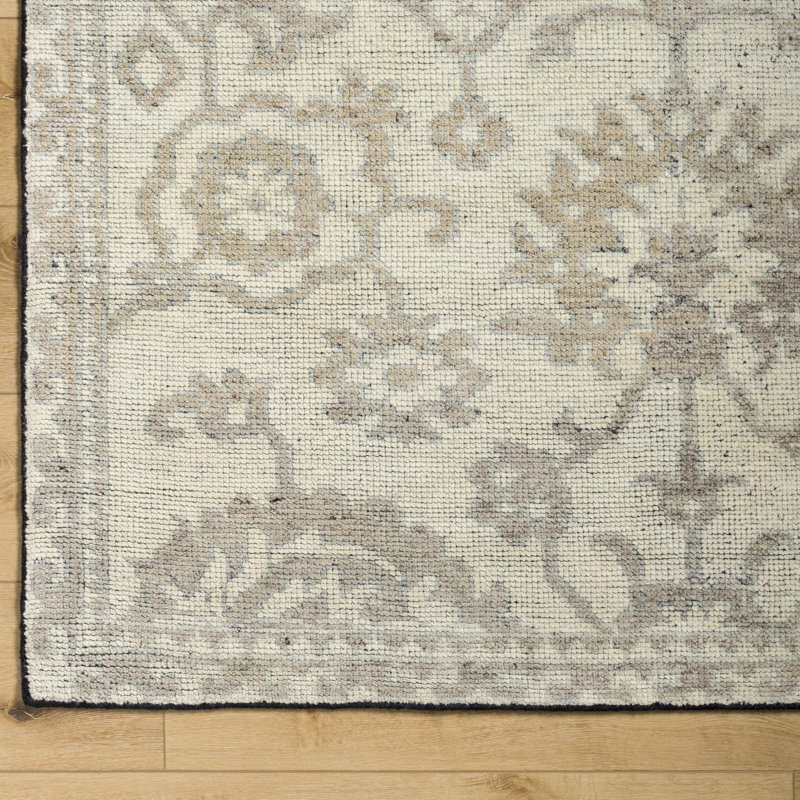 Gaerwyn Wool Floral Rug, Rectangle 6' x 9'